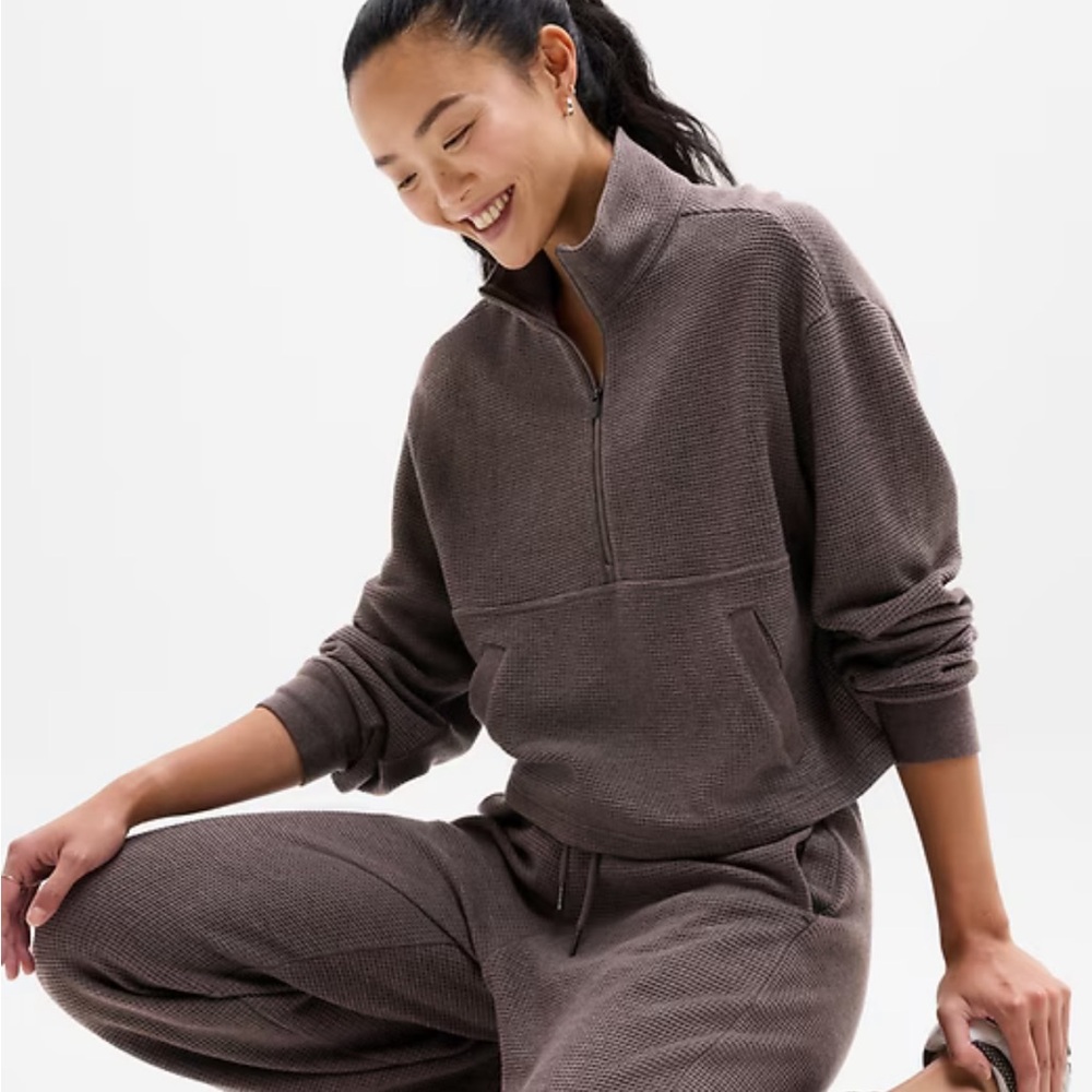 Athleta Brown Women's sweatpants and quarter zip